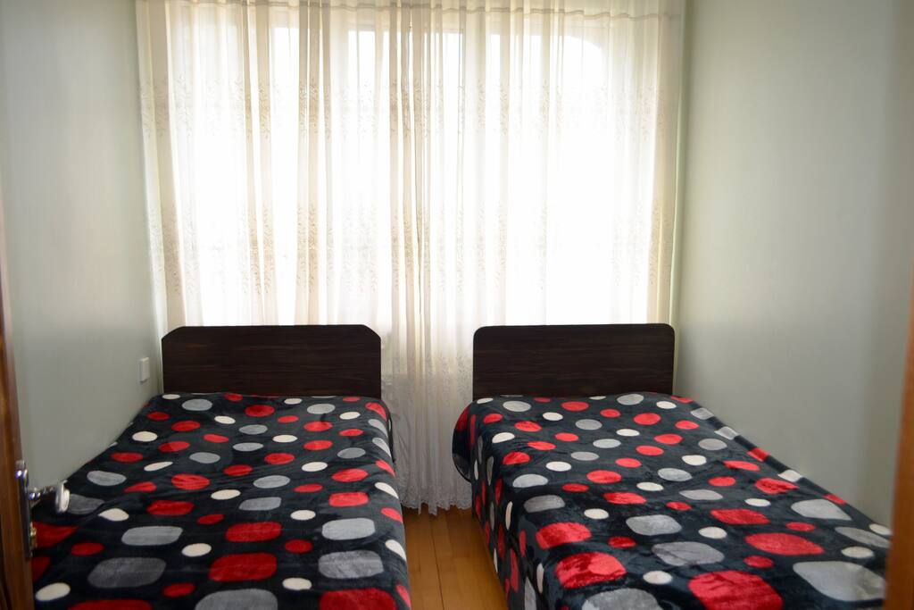 2 beds