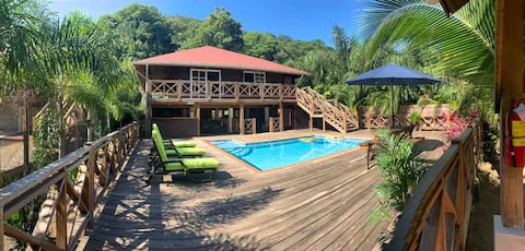 Garinagu Tela Beach House