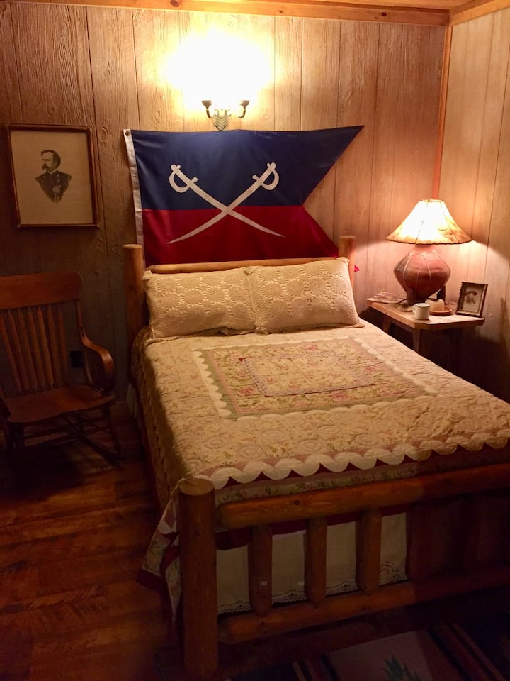 2 .ª de 3 dormitorios con cama de tamaño completo.