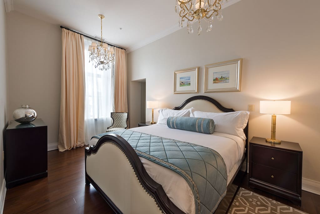 Master Bedroom - King Bed