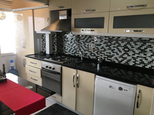 Great location sweet home Atatürk airport 5 minute
