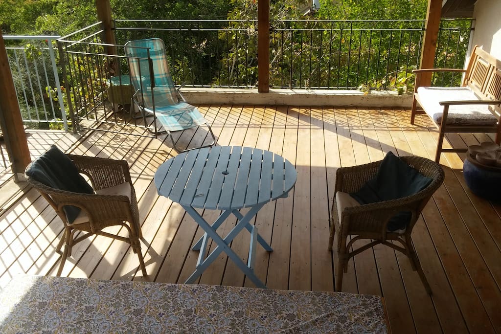 מרפסת לנוף Veranda