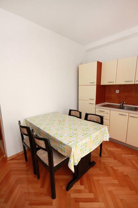 Dining room, Surface: 9 m²