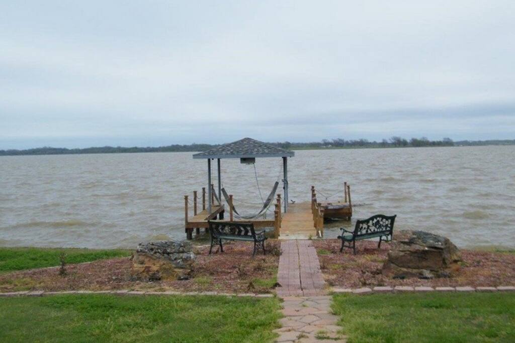 Boat slip & deck with lift electricity