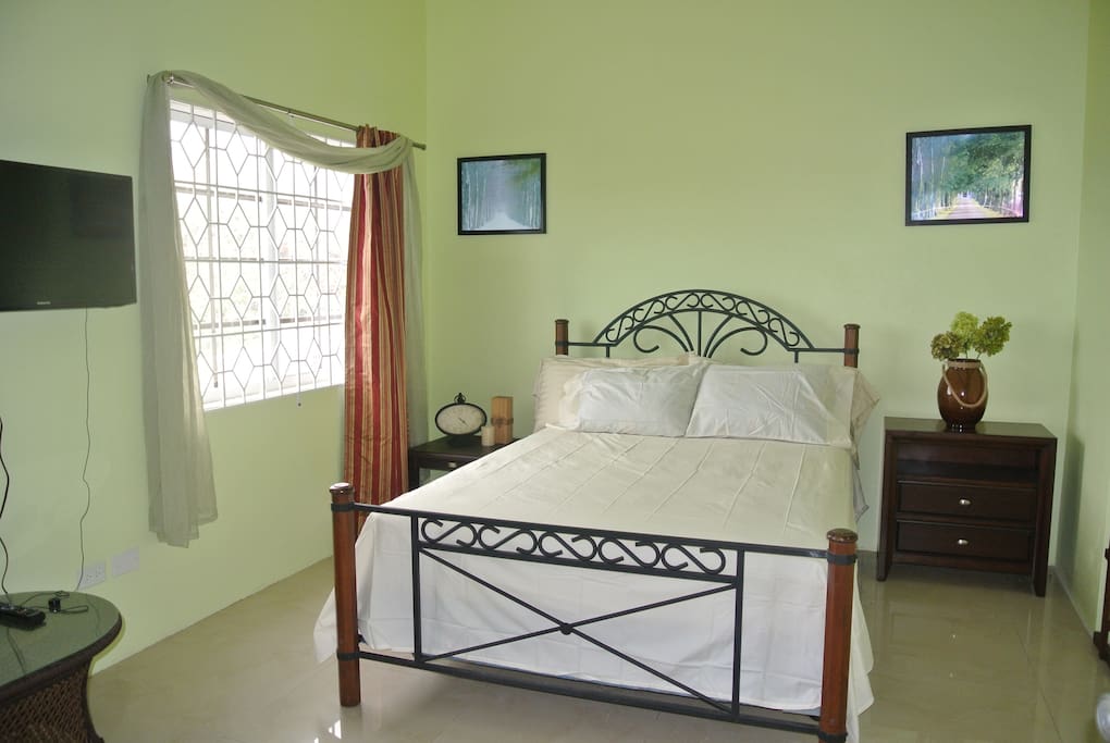 BEDROOM 1