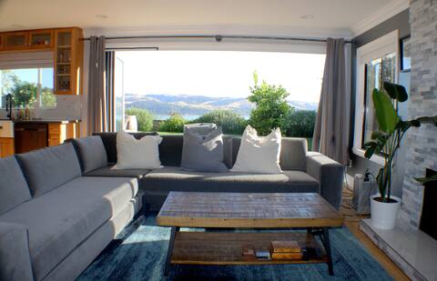 Near Napa w/ beautiful water View. Benicia