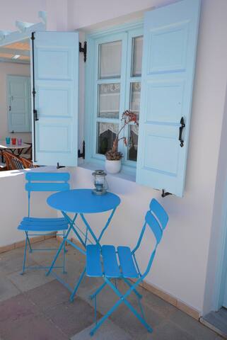 Aeolis Santorini Holiday House with Amazing Pool gallery image 5