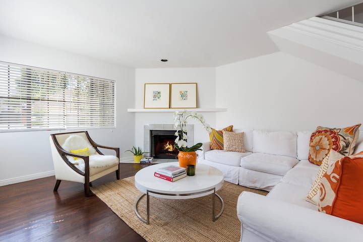Chic Contemporary in Brentwood