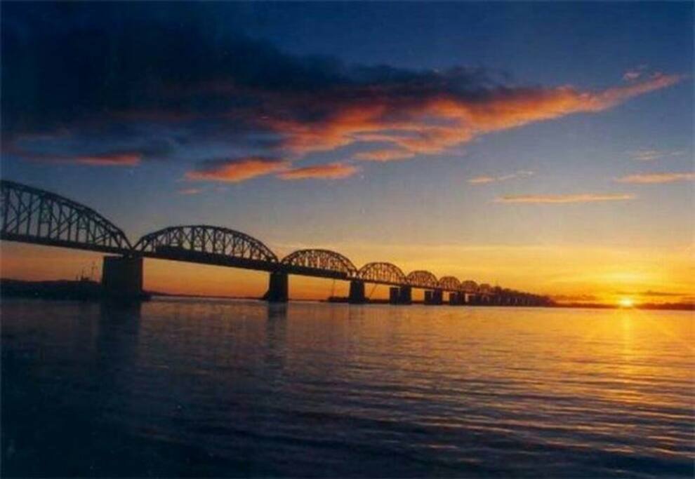 Amur river - the sun is to sit at the island in the middle of the river :)