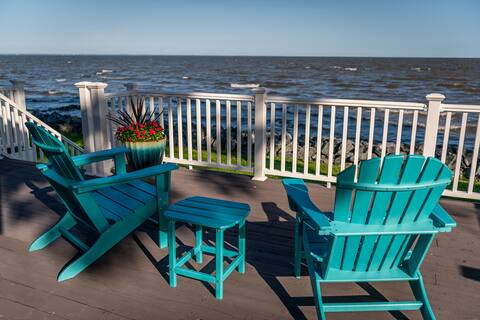 Pristine Waterfront Home with Bay Views for Miles