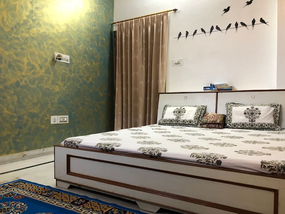 The Cosy Bedroom - Perfect Space for you to relax and enjoy your own time.