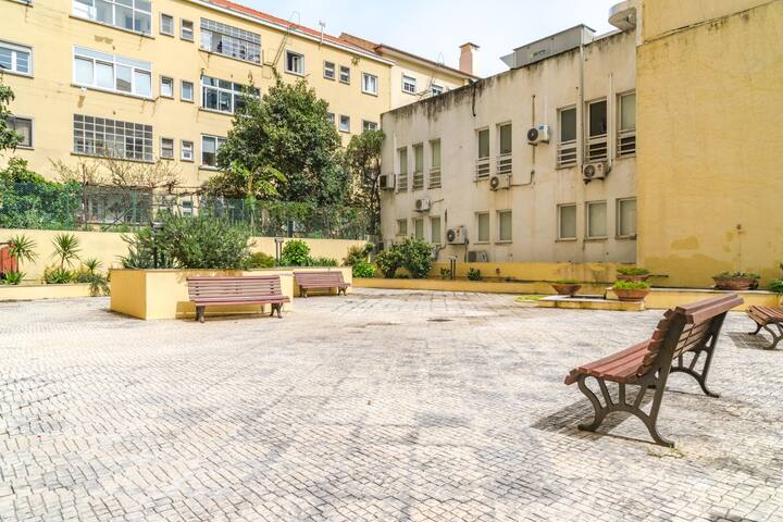 Mysh Lisbon gallery image 2