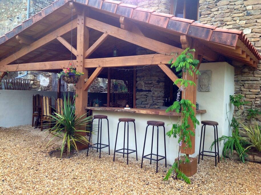 Outside Bar and Alfresco dining with Wifi and Music CD selection.