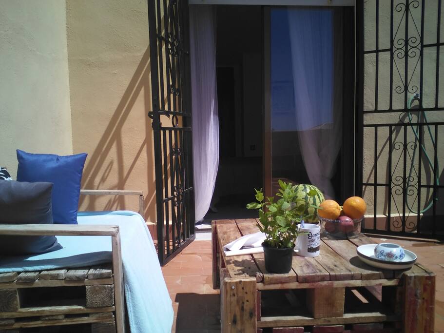 Algo de fruta desde la terraza de la habitación de matrimonio