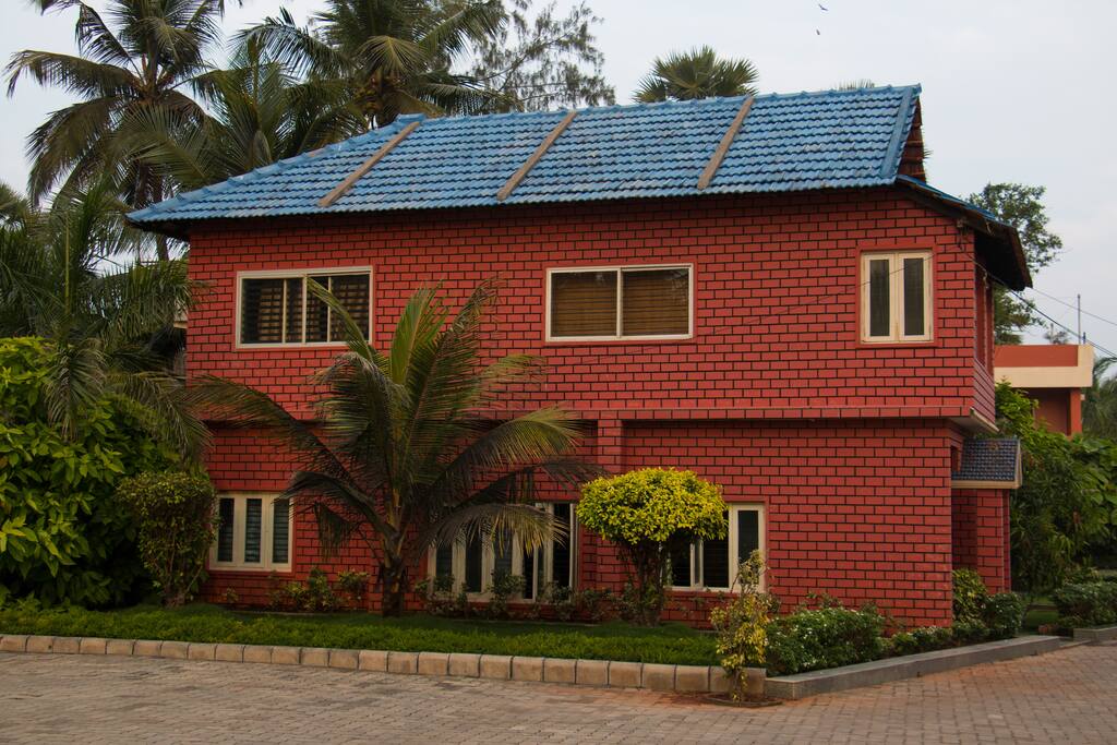 side view of the home stay