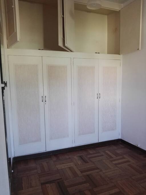 Chambre 2, meuble en cours