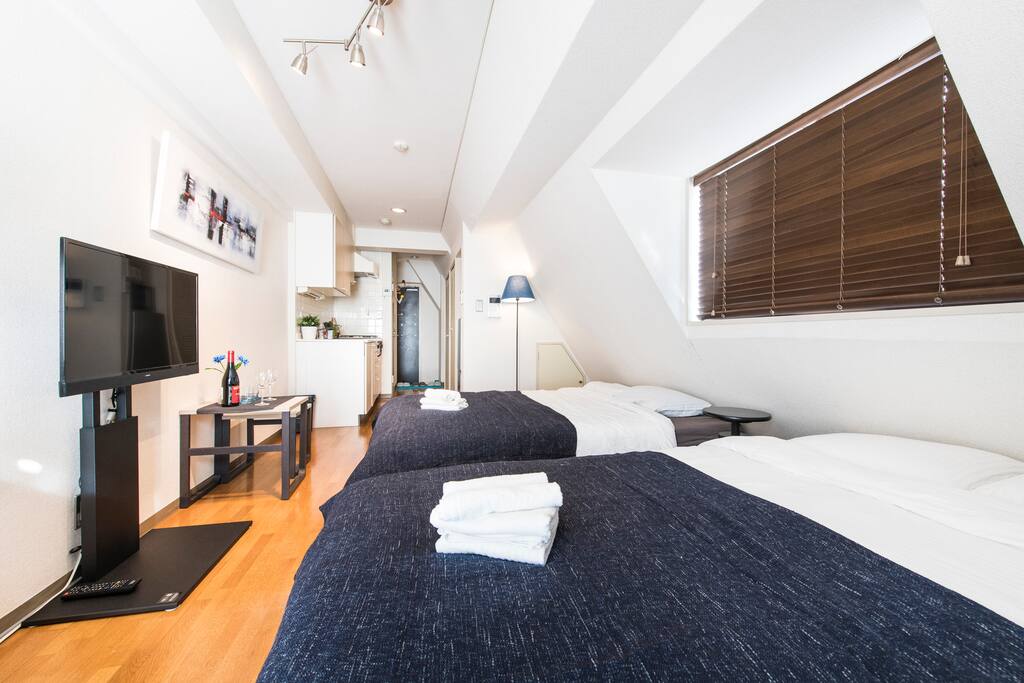 Wide room, so comfortable
