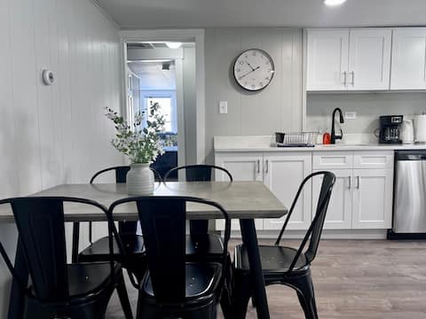 Christian Street Condo with Screened In Balcony