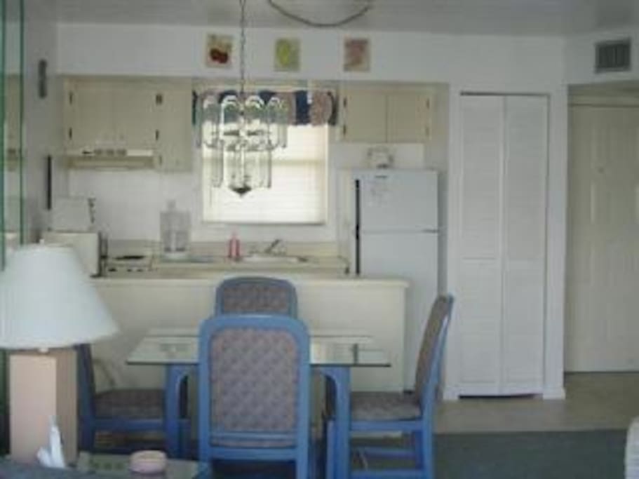 Dinning & Kitchen