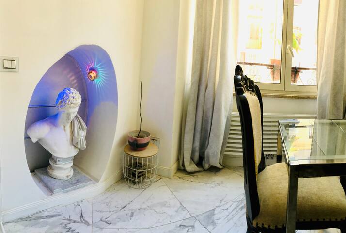 appartamento intero,Termini,15 min from Colosseo gallery image 3