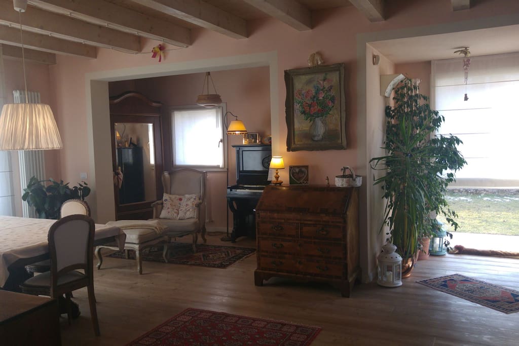 Sala e ingresso
