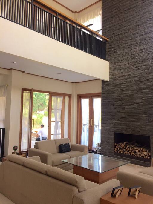 Entrance & Living Room area
