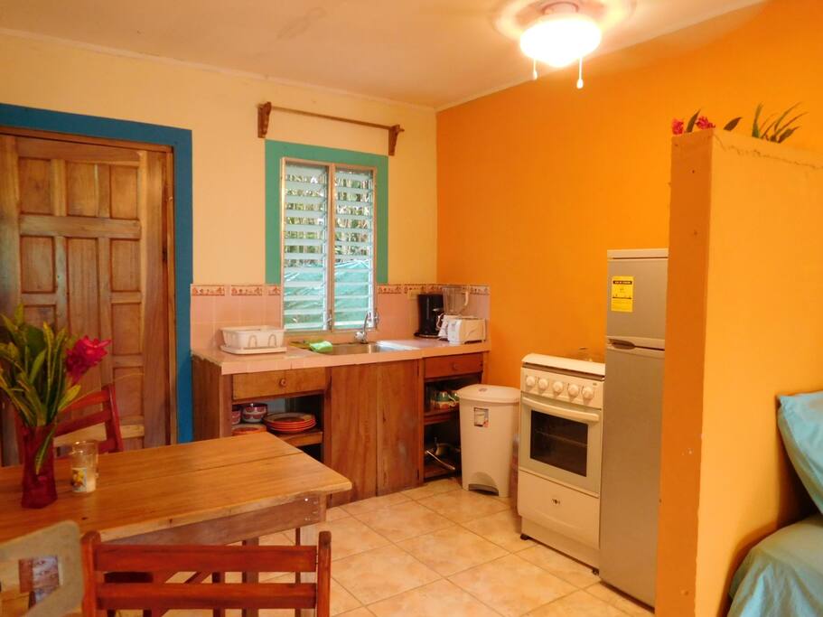 fully equipped kitchen