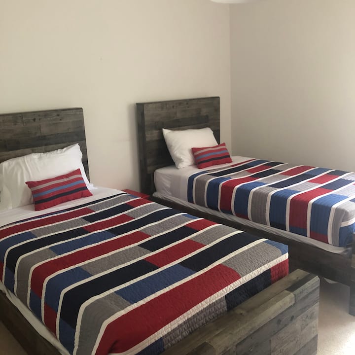 Vitanda viwili pacha 