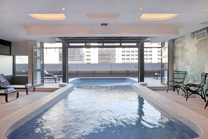 2BR Apartment close to V&A – No Load Shedding gallery image 4