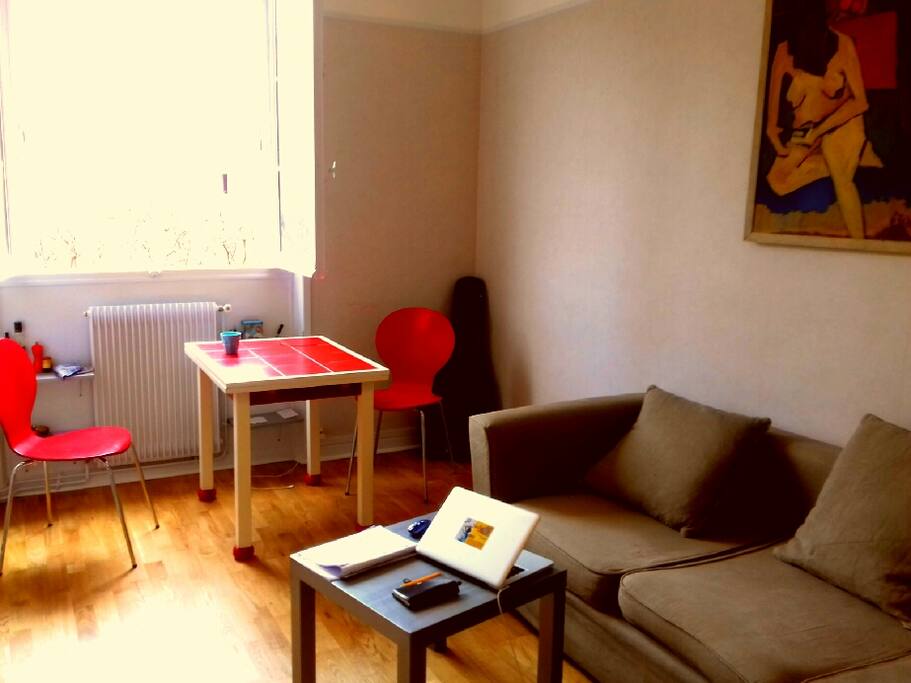 LE SALON/SALLE À MANGER