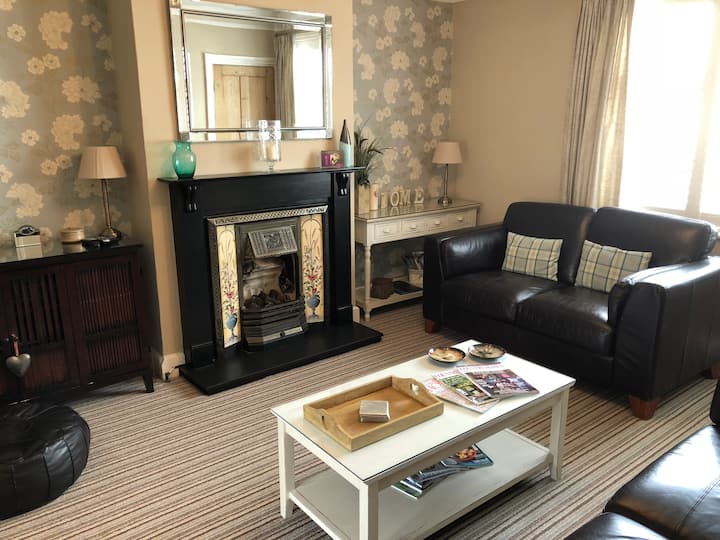 Victorian Cottage, Great Bookham Near Leatherhead - Dorking