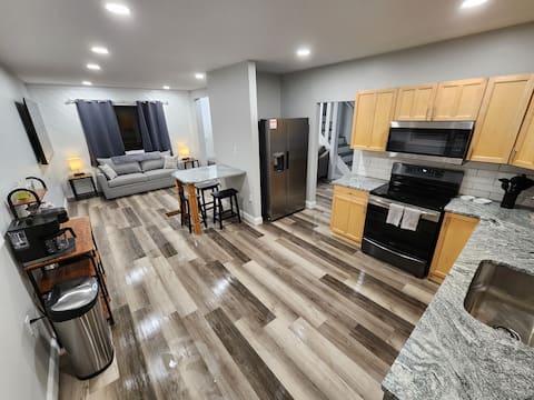 Spacious Berlin Getaway with EV Level 2 Charger