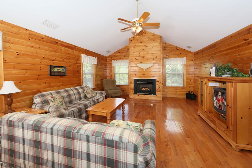 Briarstone Lodge Condo 13F-Living Area