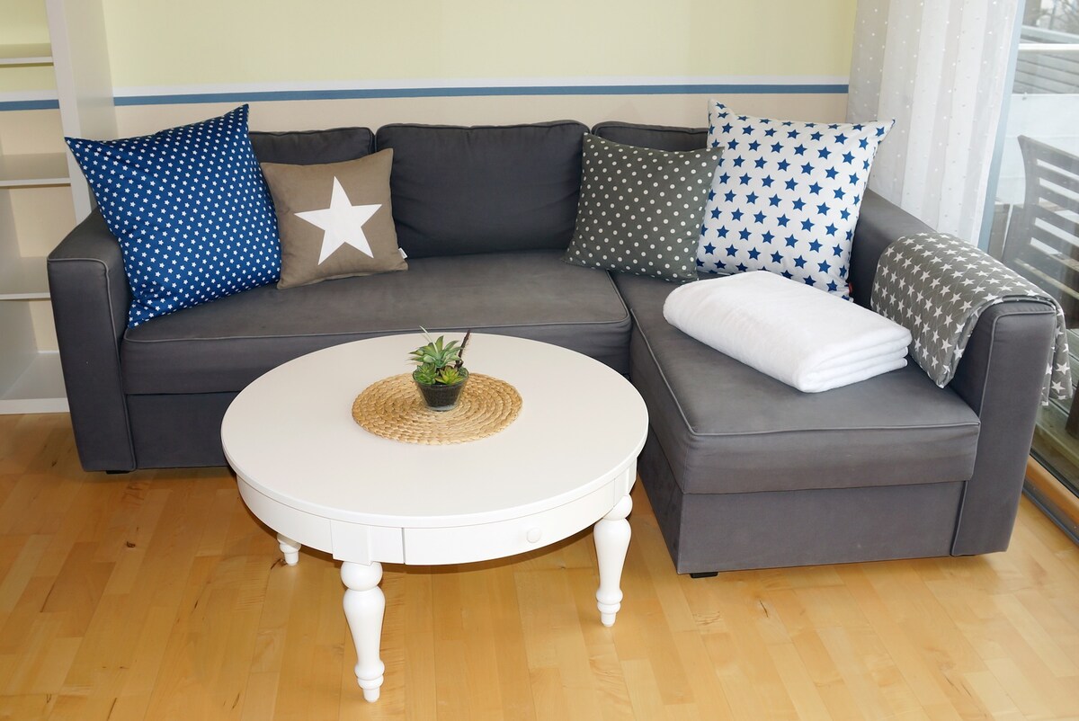 Beliebte Airbnb-Anzeige: Lake view apartment for 2 people in Bodman Ludwigshafen