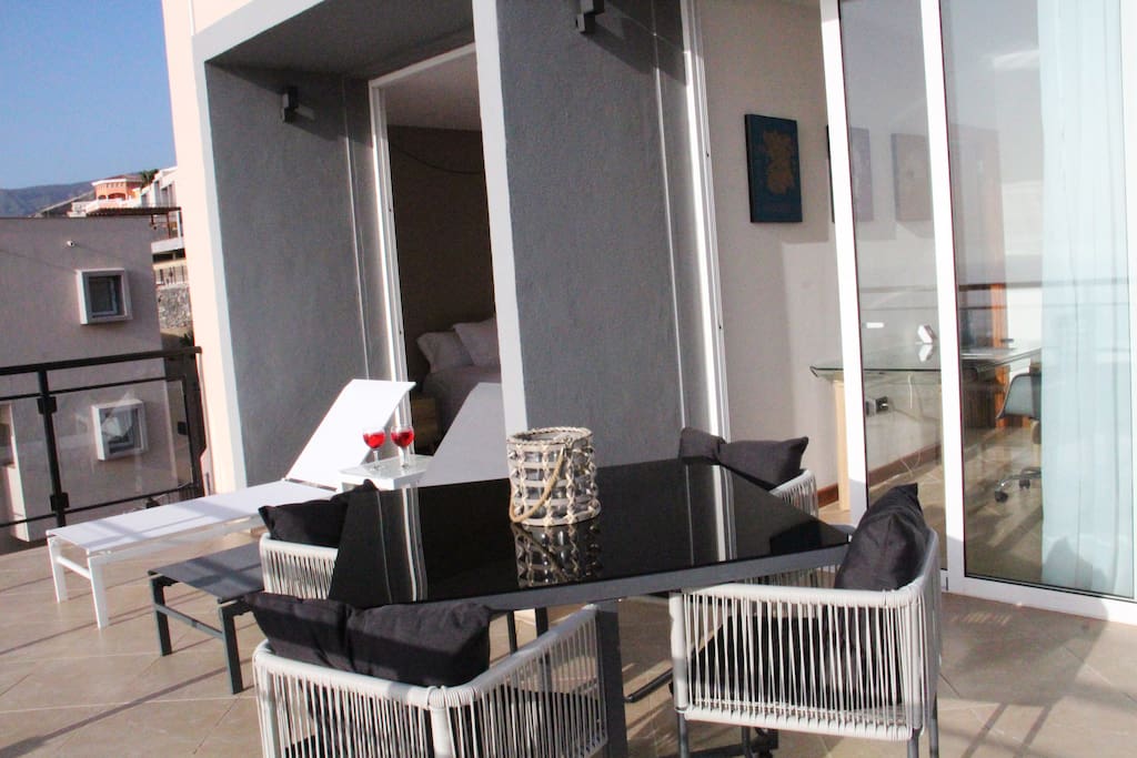 Terraces from the upper bedrooms