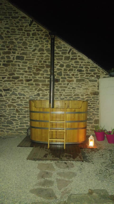 the Land and Sea Den