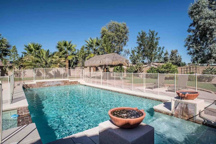 Luxury 5BR Spacious Home w/Basketball Court + Pool