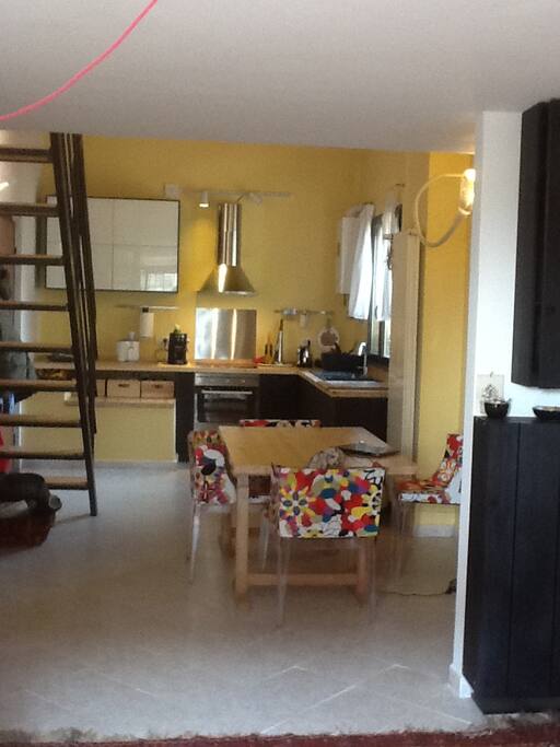 kitchen/living room