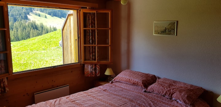 Dhomë gjumi kryesore me pamje