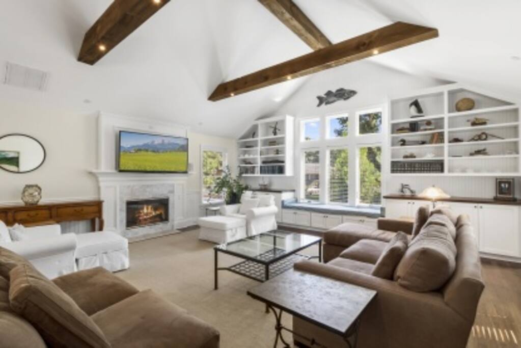 Spacious Great Room