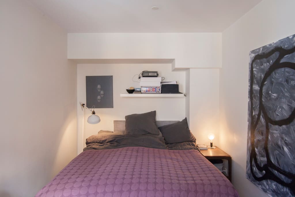 Bed room with king size bed.