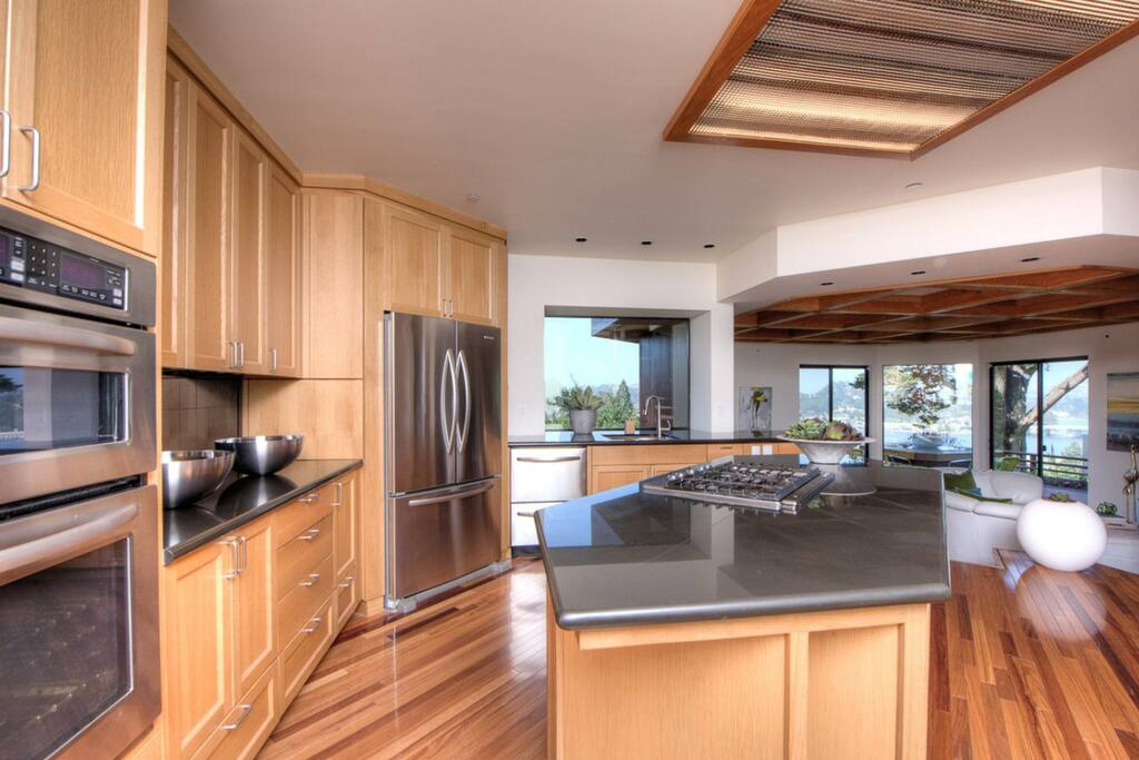 Chef's kitchen