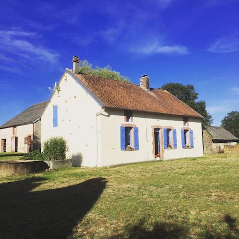 Private Room in a Rustic Rural Home