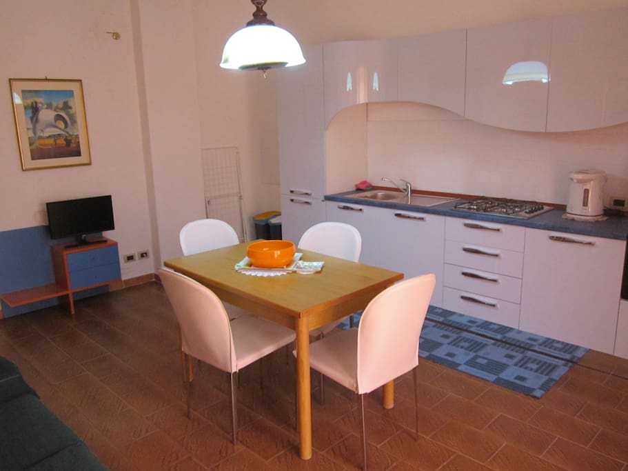 Cucina con tv