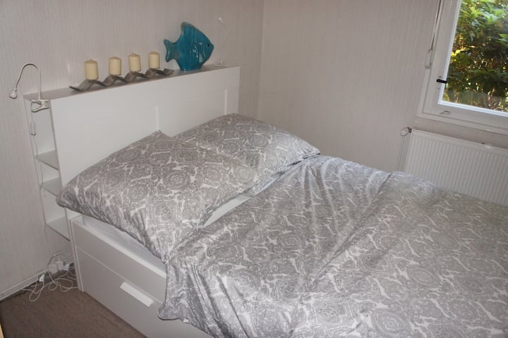 מיטה מתקפלת