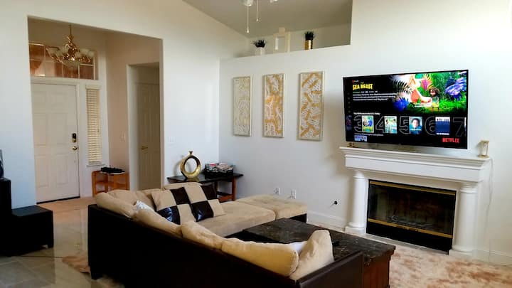 Lovely Home In North Fresno, Premier Neighborhood! - Fresno, CA