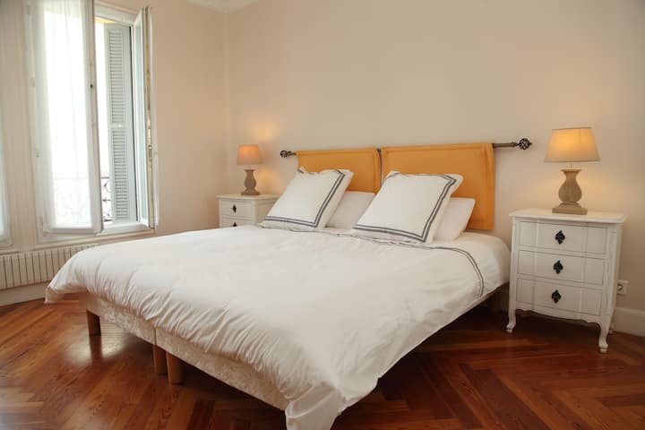 غرفة النوم 1