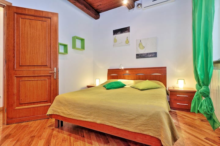 ห้องนอนสีเขียว