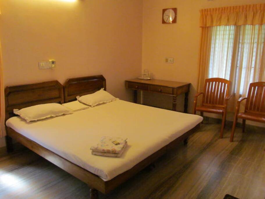 Room1