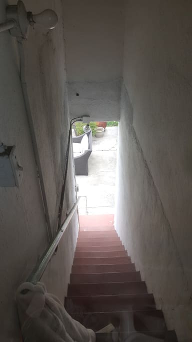 separate entrance to apartment